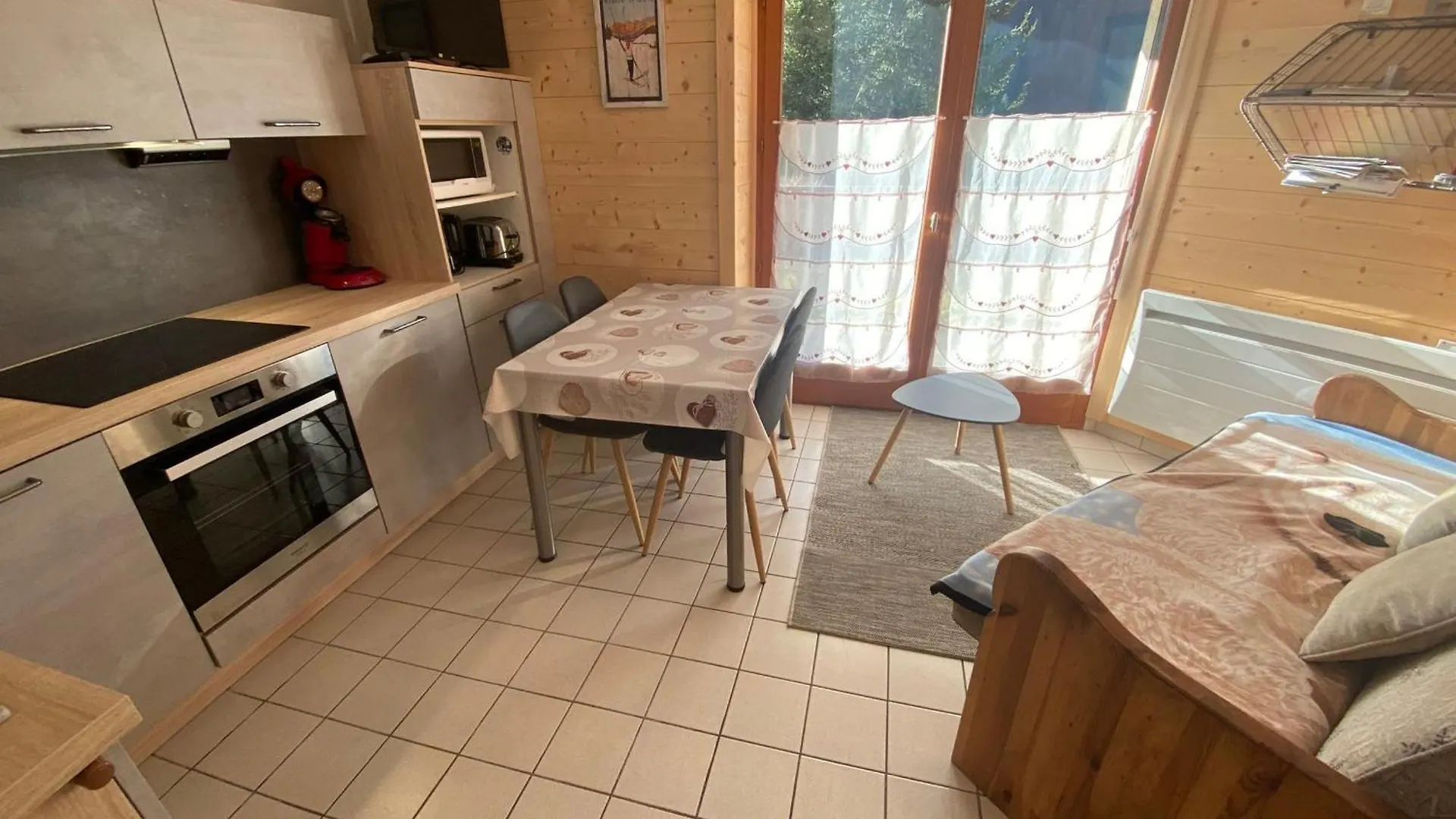 Charmant Appartement A Chatel, 4 Pers, Parking Prive, Terrasse, Proche Centre - Fr-1-693-115